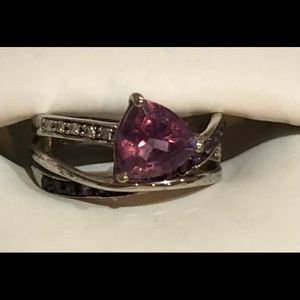 Unique and contemporary amethyst and diamond silver ring